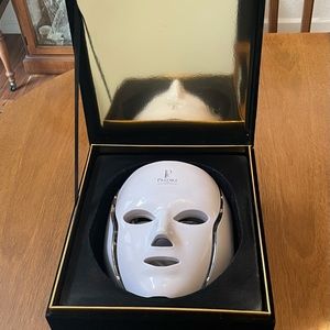 Predire Paris 7 Color Therapy Mask for Face and Neck